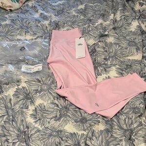 ALO Yoga NWT Light Pink Leggings